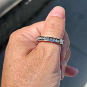 4/$100 LIA SOPHIA Elegant Silver Band with Crystals size 10 😎